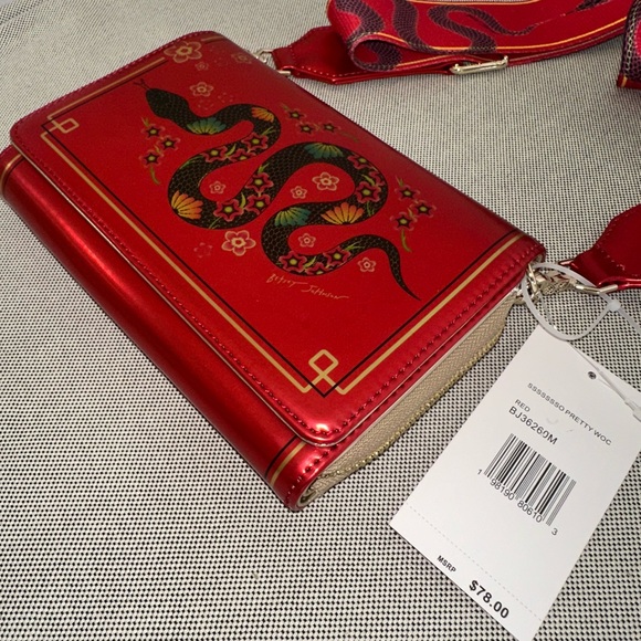 Red Designer Women's Bag Betsey Johnson Pretty Crossbody Bag - NWT - Picture 5 of 16